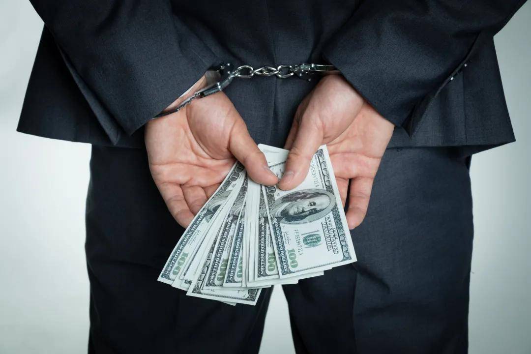 华体会app下载 -包含清晨费耶诺德备战英超，伤情更新细节曝光，媒体盛赞，医务组通报恢复的词条