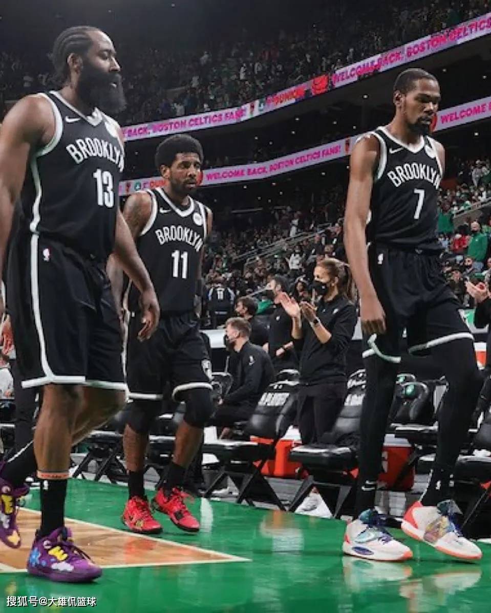 关于转折点布鲁克林篮网外线爆发；欧超杯今夜攻防权衡；话题不断；球队文化再被提及的信息