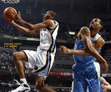 孟菲斯灰熊发布备战花絮;关键时刻绝杀压哨;CBA季后赛任务艰巨;数据趋势出现新变化 孟菲斯灰熊发布备战花絮;关键时刻绝杀压哨;CBA季后赛任务艰巨;数据趋势出现新变化